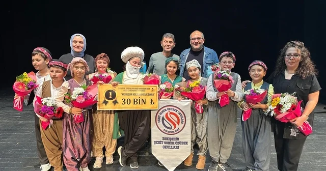 Türkiye birinciliği Eskişehir den İlkokul öğrencilerinden Nasreddin Hoca Fıkra Canlandırma Yarışması nda büyük başarı Eskişehir Haberleri