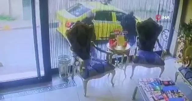 Otele böyle girmişler! Gıdadan zehirlenen Böcek ailesinin yeni görüntüleri ortaya çıktı