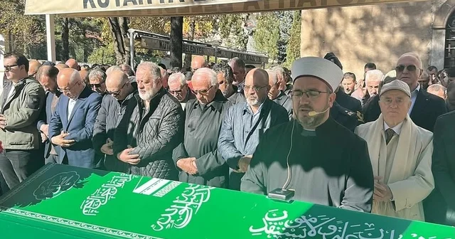 Kütahya OSB nin duayen ismi Bekir Eskioğlu son yolculuğuna uğurlandı Kütahya Haberleri