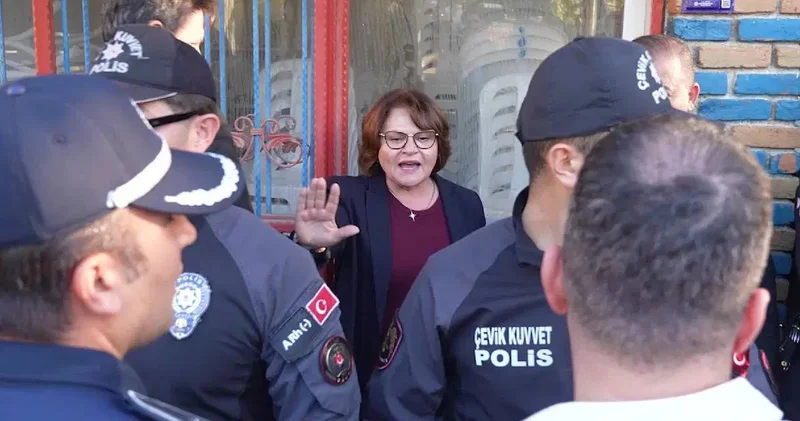 Büyükşehir’in polis eşliğinde tahliye girişimine tepki!