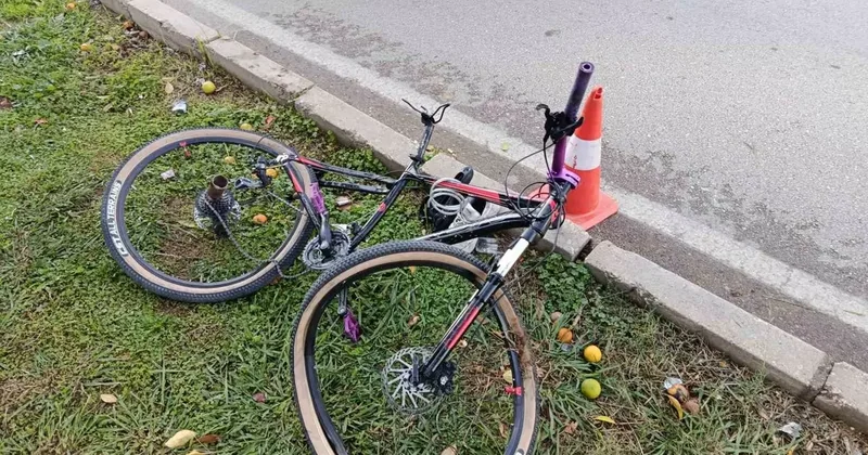 Bisikletli çocuğa çarparak ölümüne sebep olan sürücü polise teslim oldu