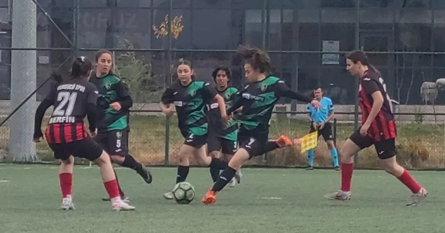 TFF Kadınlar 2. Lig: Vangücü SK: 4 Kahramanmaraş Anadolu SK: 2 Van Haberleri