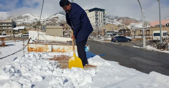 Van ın Başkale ilçesi karla beyaza büründü Van Haberleri
