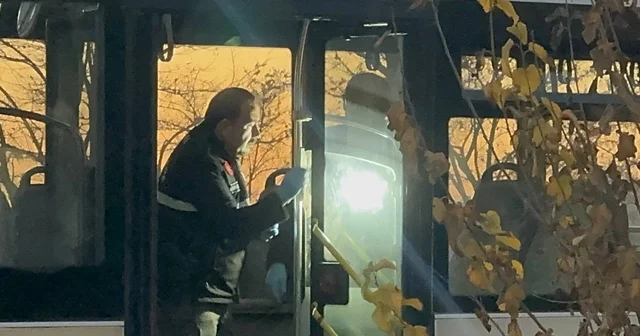 Belediye otobüsünde, eşinin gözü önünde bıçaklandı Konya Haberleri