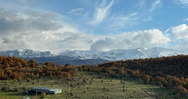 Karla kaplı dağlar sonbaharın renkleriyle buluştu Bingöl Haberleri