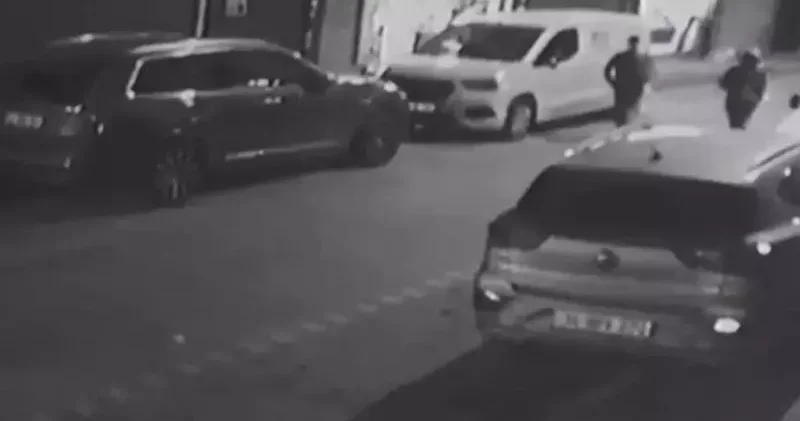 Esenyurt ta iş yerine silahlı saldırı: 2 şüpheli yakalandı