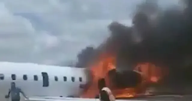 Kongo da Maden Bakanı nı taşıyan uçak düştü VİDEO İZLE