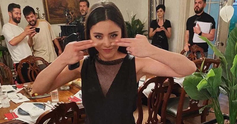 Sıla Türkoğlu ndan Kızılcık Şerbeti ne duygusal veda Magazin haberleri