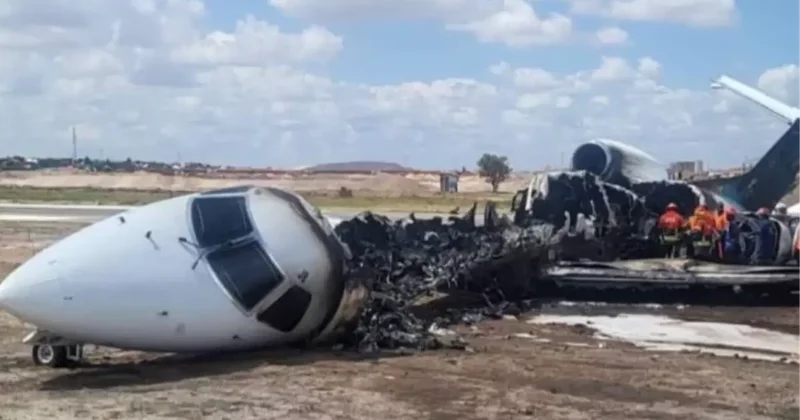 Kongo da bakan ve heyetini taşıyan uçak pistten çıktı