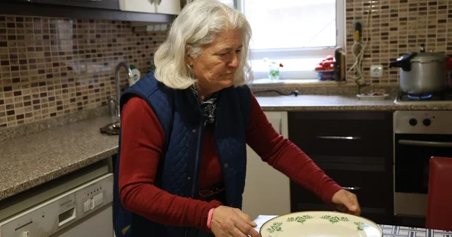 Söylediklerini sadece kendisi anlıyor Bu muhtar çok özel 55 yıldır tersten okuyup, tersen konuşuyor Nevşehir Haberleri