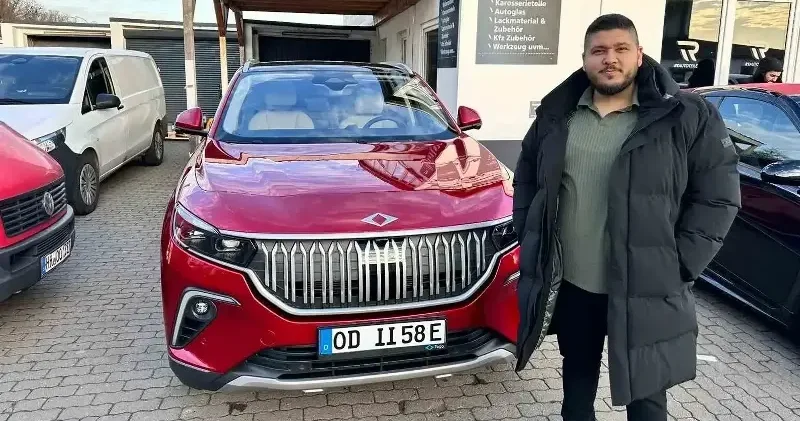 Hamburg‘daki ilk Togg T10X’lerden biri trafikteki yerini aldı Dünya Haberleri