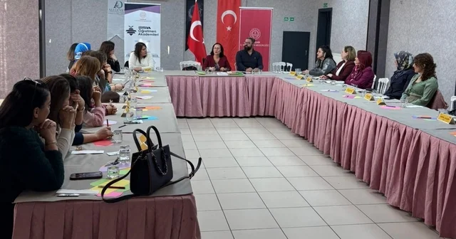 Felsefe ve Düşünce Akademisi atölyesi gerçekleştirildi Eskişehir Haberleri
