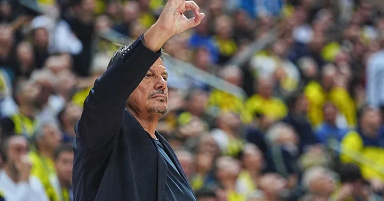 Ergin Ataman dan Fenerbahçe taraftarına tepki!