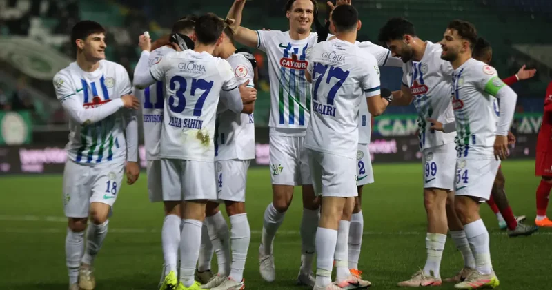 Türkiye Kupası nda 7 gollü muhteşem maç! Milli oyuncu 4 golle yıldızlaştı