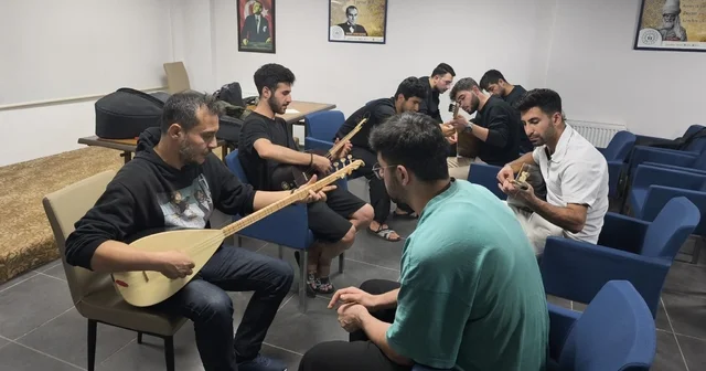 Öğrenci yurdunda satranç turnuvası heyecanı yaşandı Eskişehir Haberleri