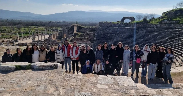 Gençler, tarih dolu bir gün geçirdi Aydın Haberleri
