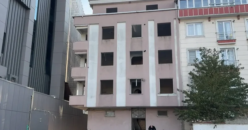 Avcılar’da kentsel dönüşüme giren binadaki malzemeler çalındı