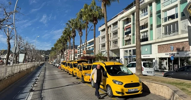 Marmaris te Meydan Projesi tartışması büyüyor: Belediye Başkanı Acar Ünlü, kendi taşınmazının değerini artırıyor iddiası Muğla Haberleri