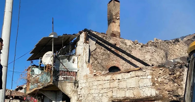 Yangın çıktı kayboldu! Ekipler 65 yaşında tek başına yaşayan kadını arıyor