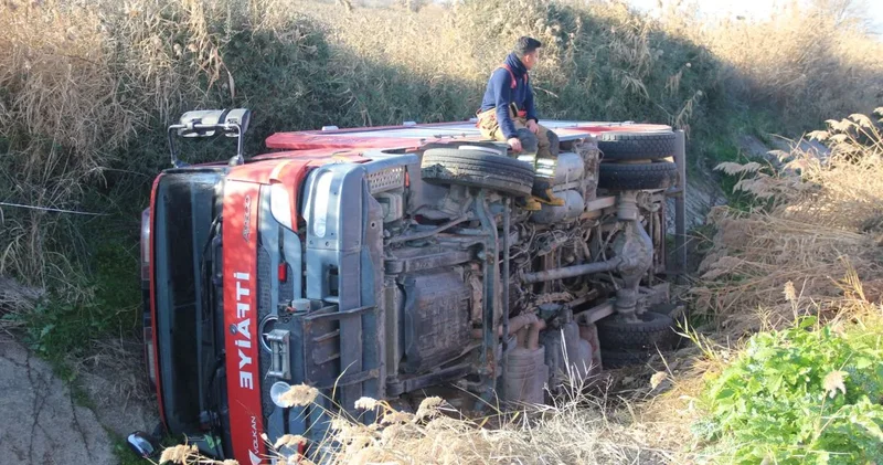 İhbara giden itfaiye aracı devrildi: 1 yaralı