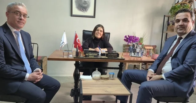 Kaymakam Dalak tan kadın muhtara teşekkür Manisa Haberleri