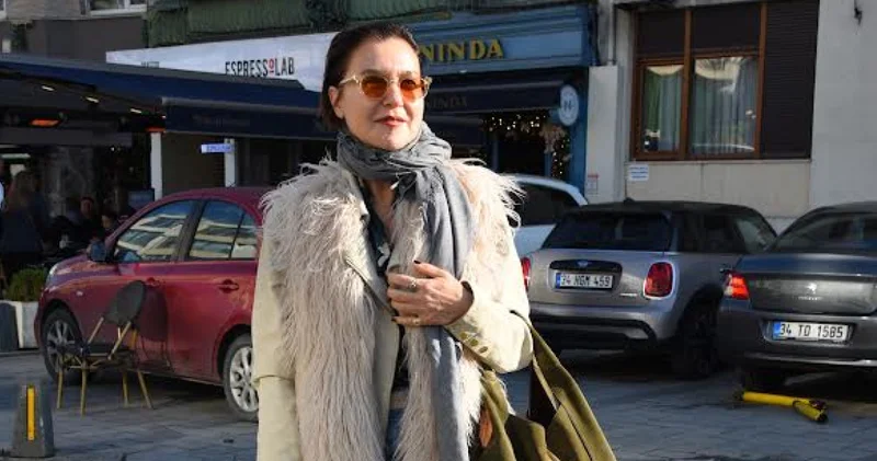 Şevval Sam ın ilk işi cilt bakımı