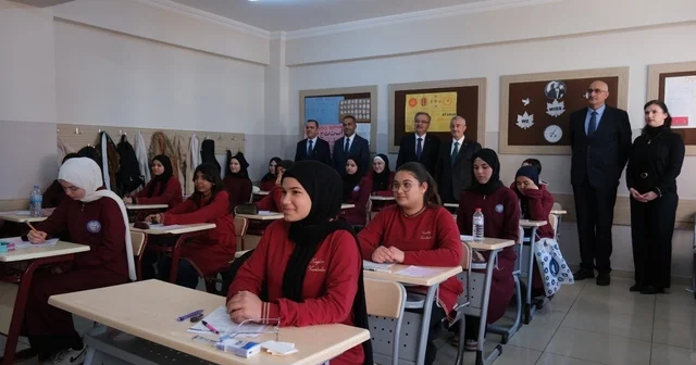 Şahinbey de umre ödüllü kitap okuma yarışmasının 8 incisi düzenlendi Gaziantep Haberleri