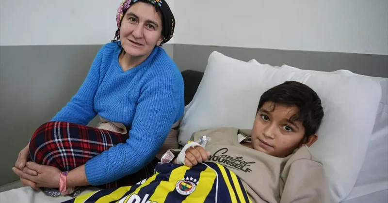 Ameliyattan uyanan annenin ilk sözleri doktorları bile ağlattı