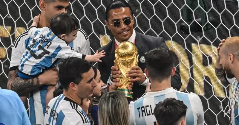 2022 yılında Arjantin in şampiyonluk kutlamalarına izinsiz şekilde dahil olan Nusret kriz çıkardı