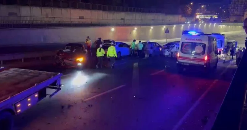 Çekmeköy de 7 araçlık zincirleme kaza: 7 yaralı Son dakika haberleri