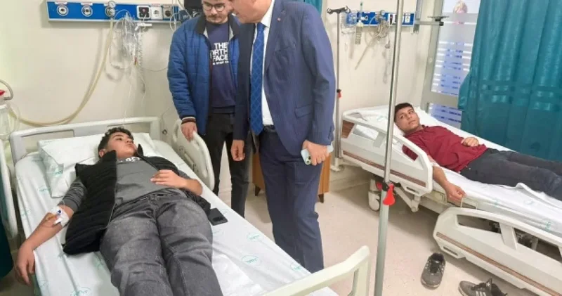 Bir zehirlenme vakası da Mersin de: 10 öğrenci hastanelik oldu