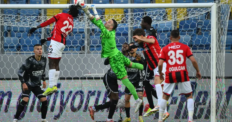 Gençlerbirliği beraberliği buldu, Samsunspor 6 maçtır galibiyete hasret kaldı