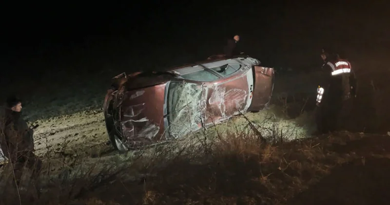 Kütahya da tarlaya devrilen otomobildeki 1 kişi öldü, 1 kişi yaralandı