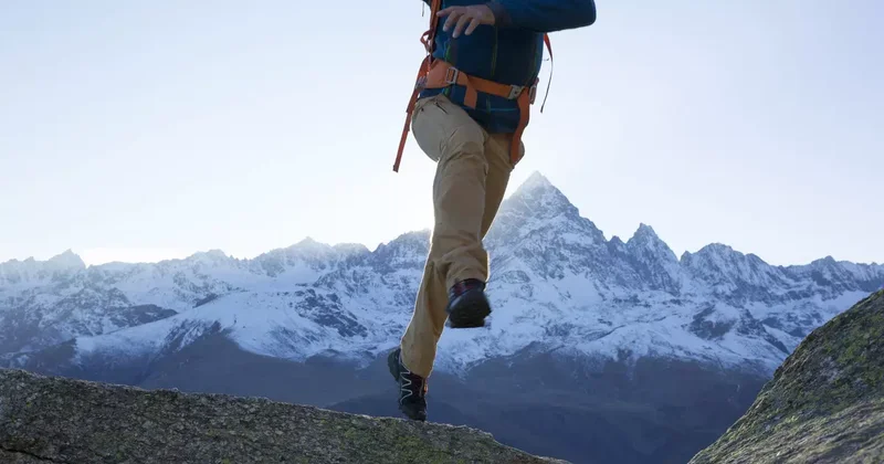 İnsan gözünün göremediğini o gördü: Ekiplerin aylardır aradığı kayıp dağcıyı yapay zeka buldu!