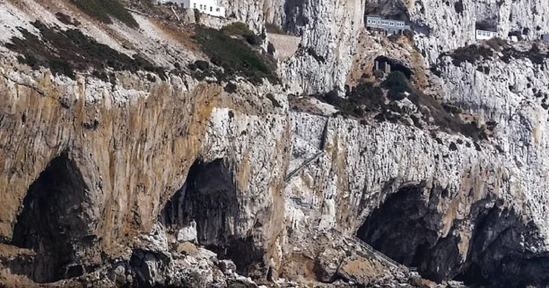 40 bin yıldır mühürlü mağara açıldı: Gizemli oda keşfedildi Sözcü Gazetesi