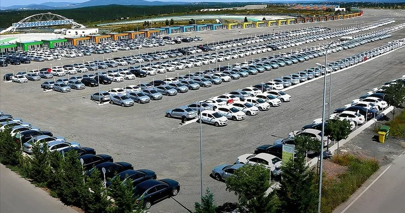 Otomobil pazarında daralma sinyali