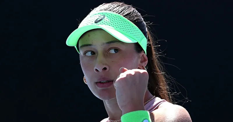 Zeynep Sönmez den tarihi zafer! Rus rakibini eledi, bir ilki başardı