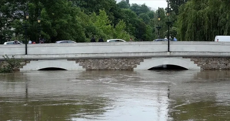 Avrupa da kırmızı alarm! Turuncu alarm ve kapanan şehir kapıları
