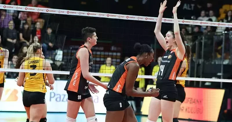 Eczacıbaşı Dynavit, derbide VakıfBank’ı 3 1’le geçti