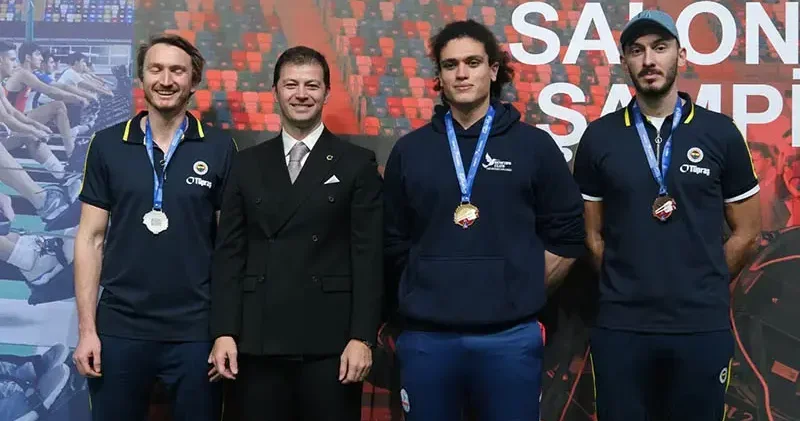 Kürekte sezonun şampiyonu Fenerbahçe oldu