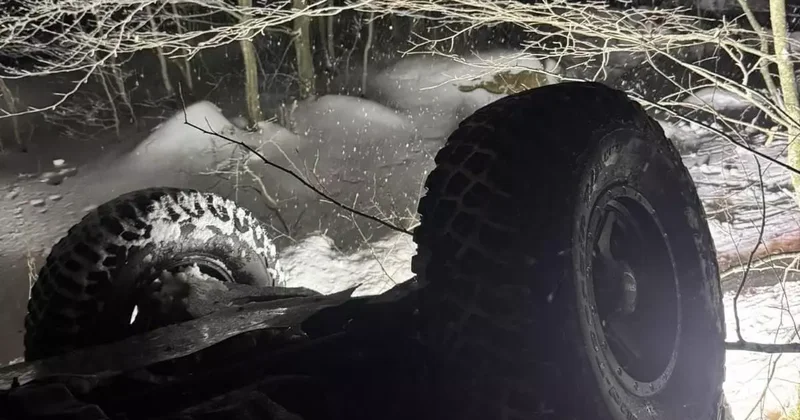 Kar yağışı kazaya neden oldu, İnegöl’de cip uçuruma yuvarlandı: 5 yaralı