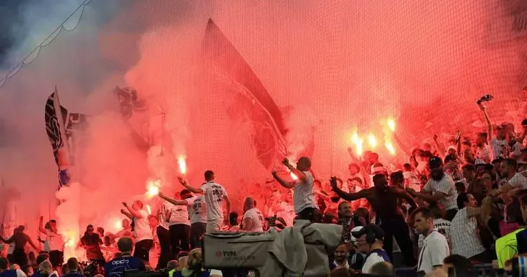 Dünyada en çok taraftarı olan 20 kulüp: Listede Türkiye den tek takım var