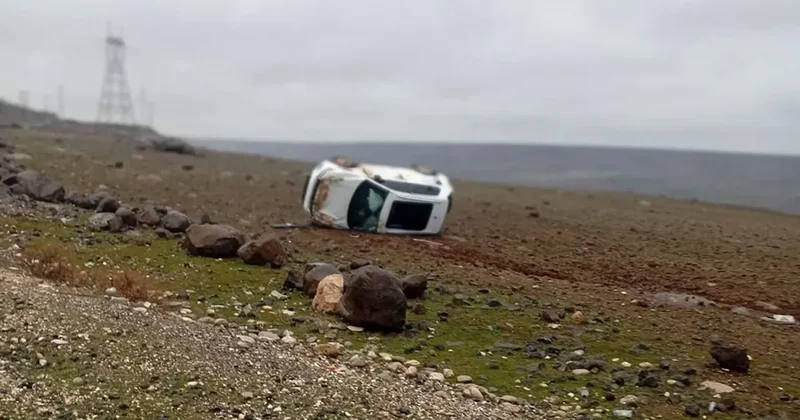 Gercüş’te araç takla attı, sürücü yara almadan kurtuldu