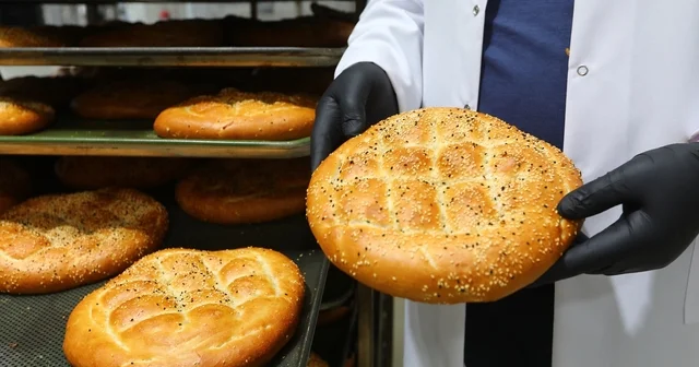 Ramazan ayının simgesi pideler, haydi ekmek büfelerinde satışta olacak Ramazan pideleri bu yılda 20 TL olacak Gaziantep Haberleri
