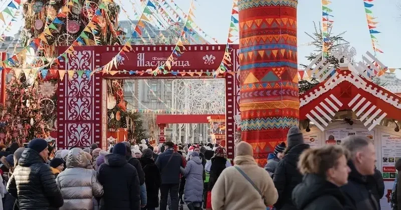Moskova daki Maslenitsa Festivali devam ediyor