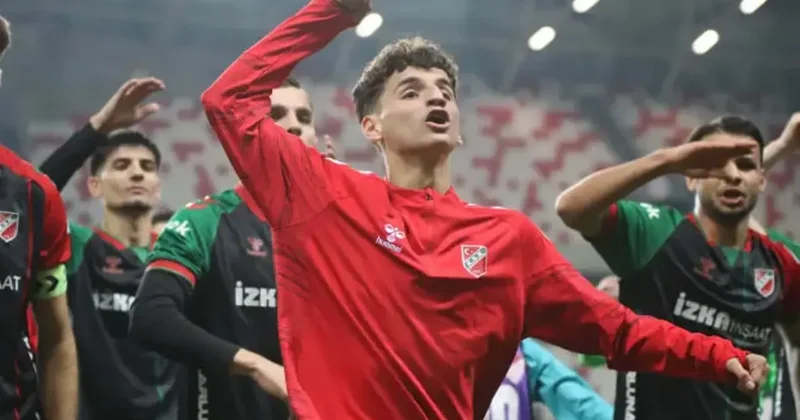 Fenerbahçe nin yeni transferi bugün imza atıyor: Kadıköy de maçı izleyecek