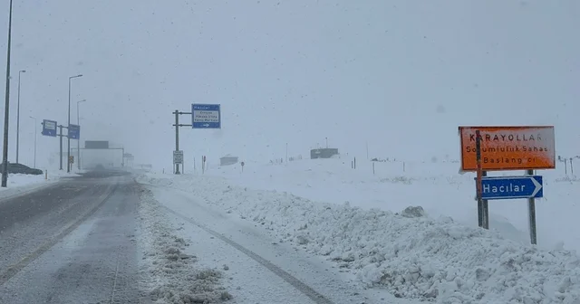 Kayseri Erciyes kara yolu trafiğe kapatıldı Kayseri Haberleri