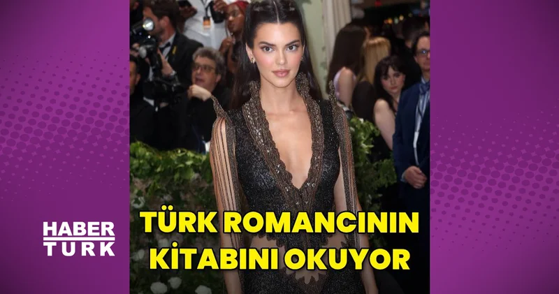 Kendall Jenner Kürk Mantolu Madonna yı okuyor