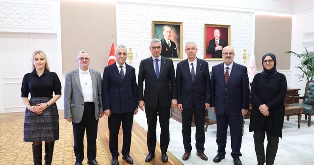 Hekimsen heyeti, Bakan Memişoğlu ile meslek kanunu ve malpraktis konusunu görüştü Kocaeli Haberleri