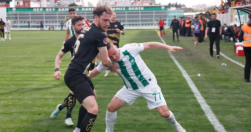 Yeni takımının başındaki ilk maçında 2 kez geriye düşüp kazandı: Eski takımını yerinden etti